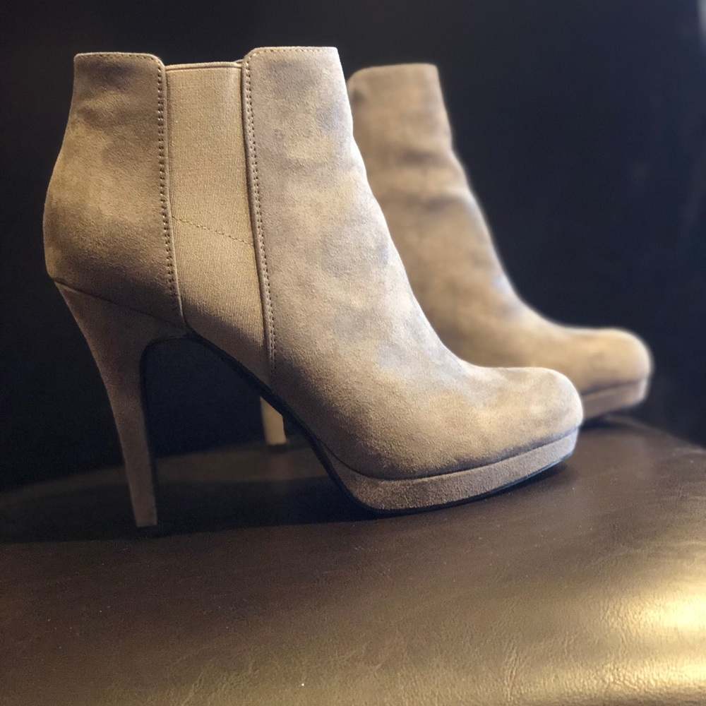 Grey Heeled boots
